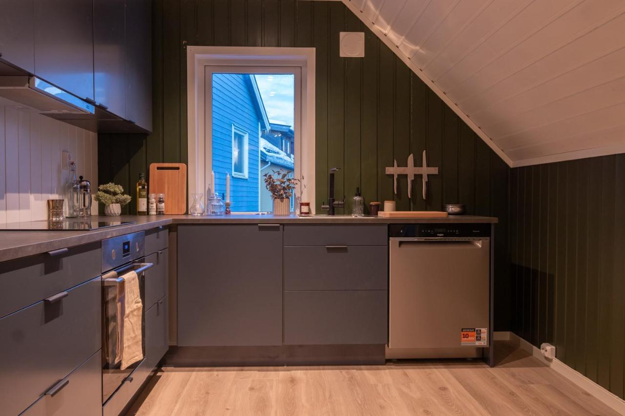 Urban And Stylish Apartment In City Centre トロムソ エクステリア 写真